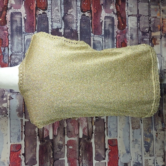 Suzelle Gold Lurex Crochet Sweater Vest - Picture 6 of 9